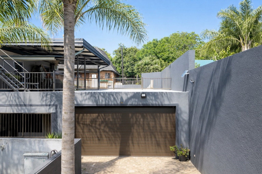 5 Bedroom Property for Sale in Meerhof North West